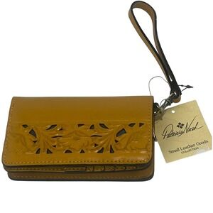 Patricia‎ Nash Koumi Wristlet Wallet Tooled Cutout Leather Wallet Clutch NWT $97